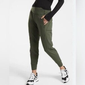 Athleta Distance Jogger Women’s Small Olive Green Pants